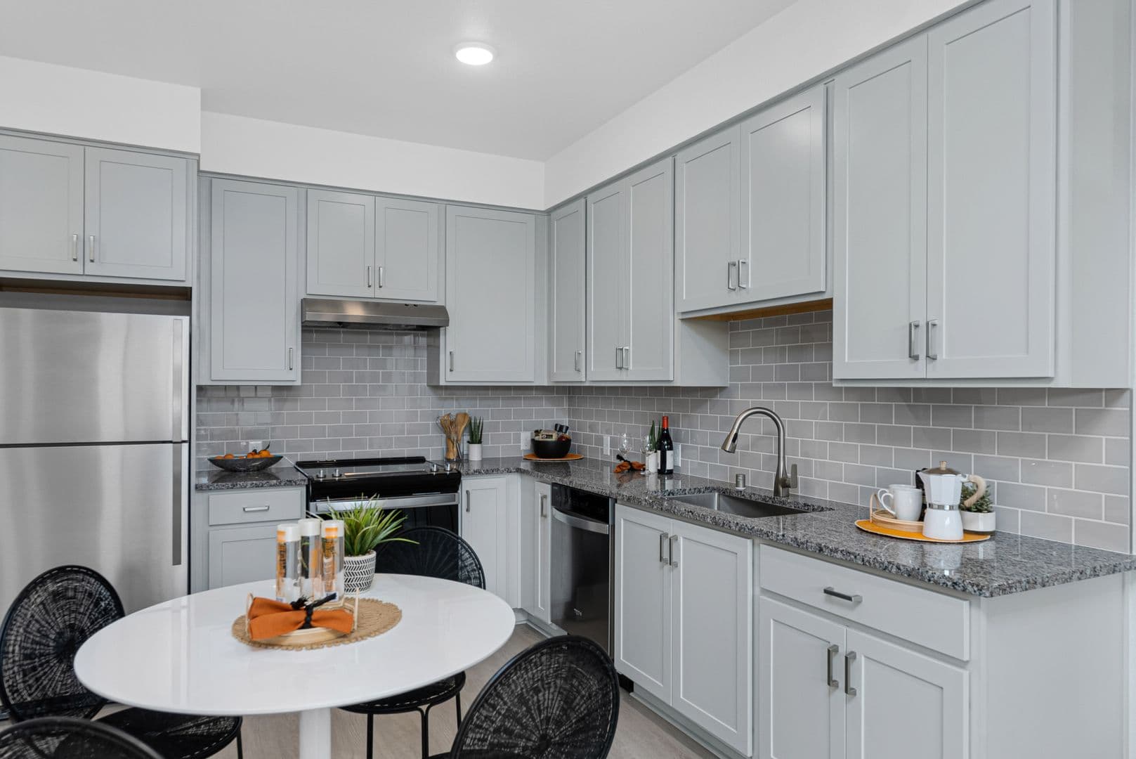 Santa Rosa Apartment: 4034 Alexander David Court & 129-159 Dana Carlton Lane