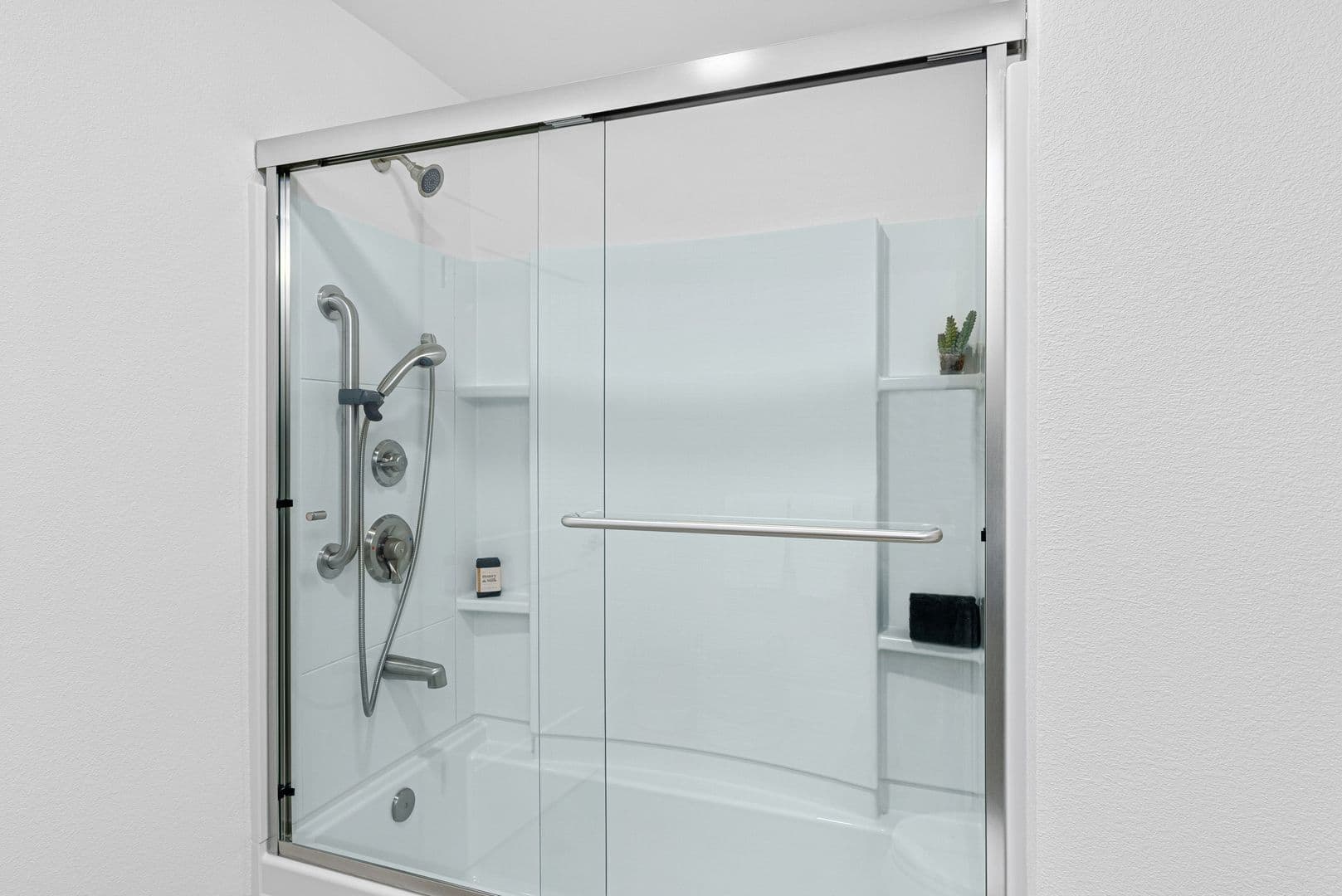 Santa Rosa Apartment: 4034 Alexander David Court & 129-159 Dana Carlton Lane
