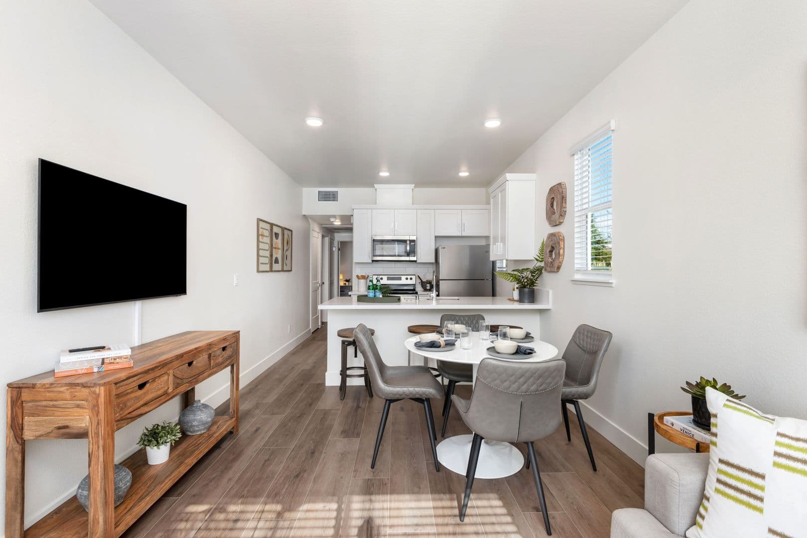 Santa Rosa Apartment: 1501 Patty Place