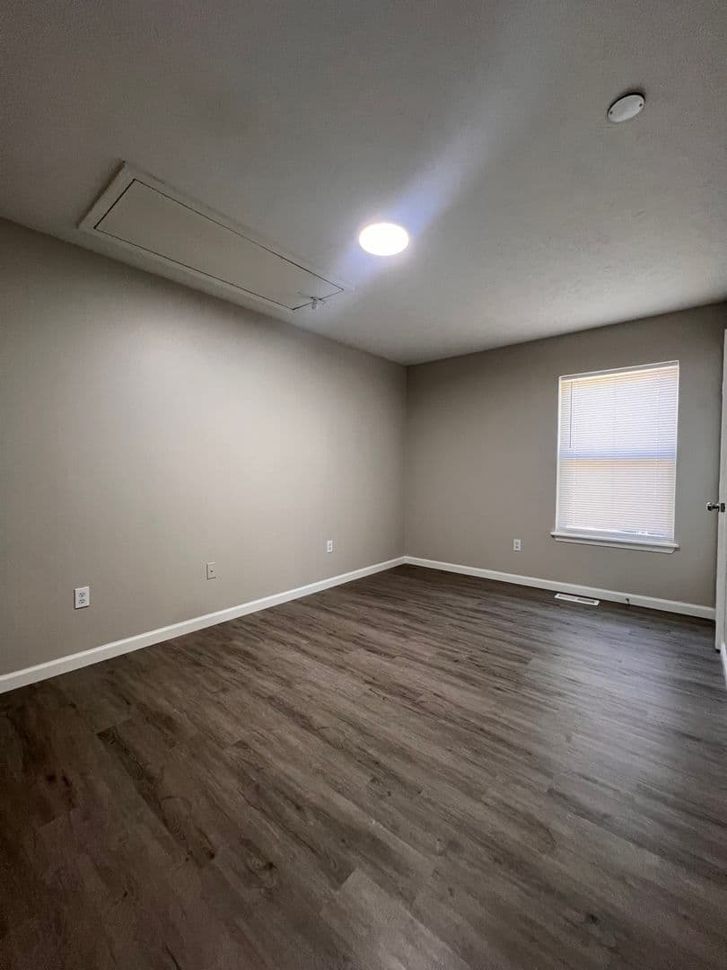 Louisville Apartment: 2817 Greenwood Ave