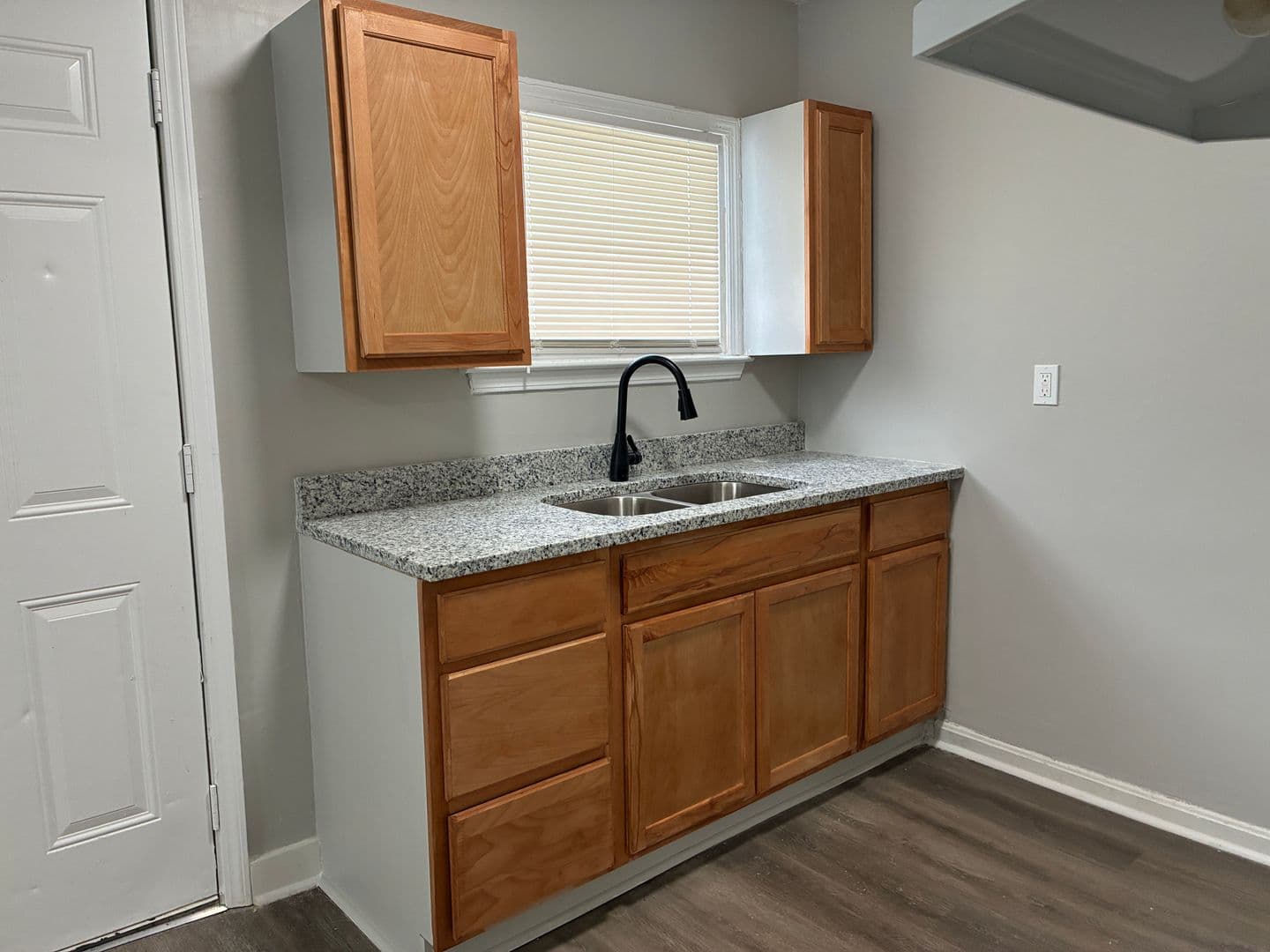 Louisville Apartment: 2441 St. Xavier Street