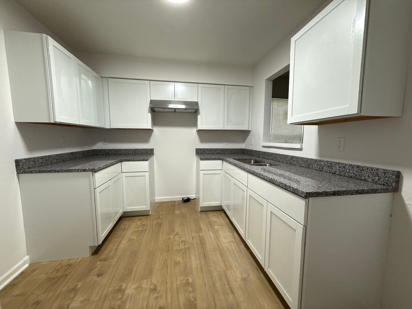 Louisville Apartment: 1723 W Kentucky Street