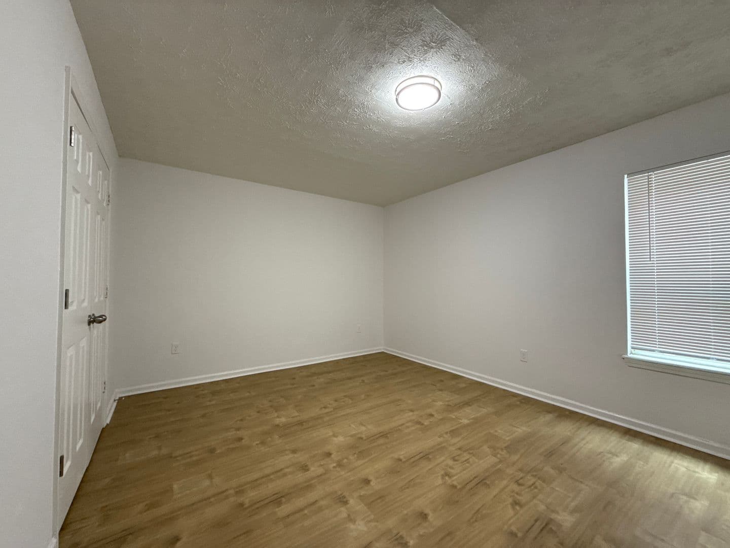 Louisville Apartment: 1723 W Kentucky Street