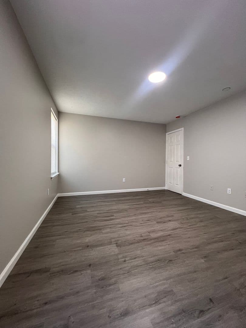 Louisville Apartment: 2817 Greenwood Ave