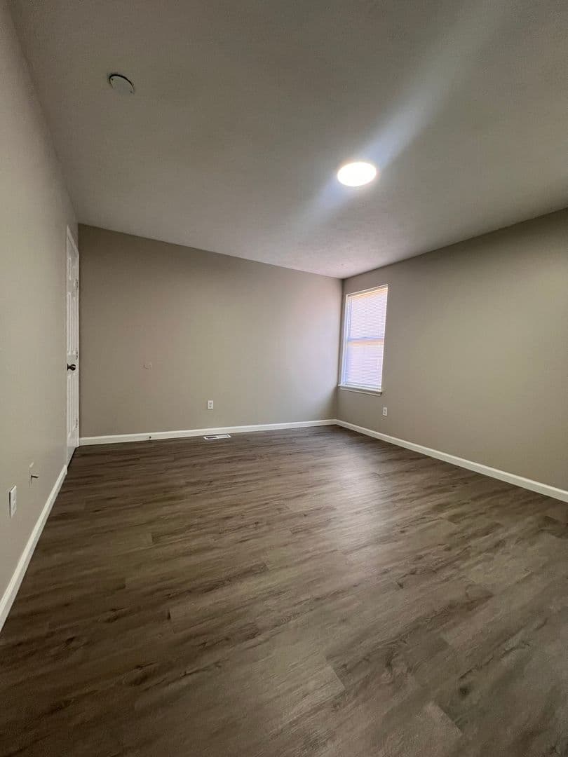 Louisville Apartment: 2817 Greenwood Ave
