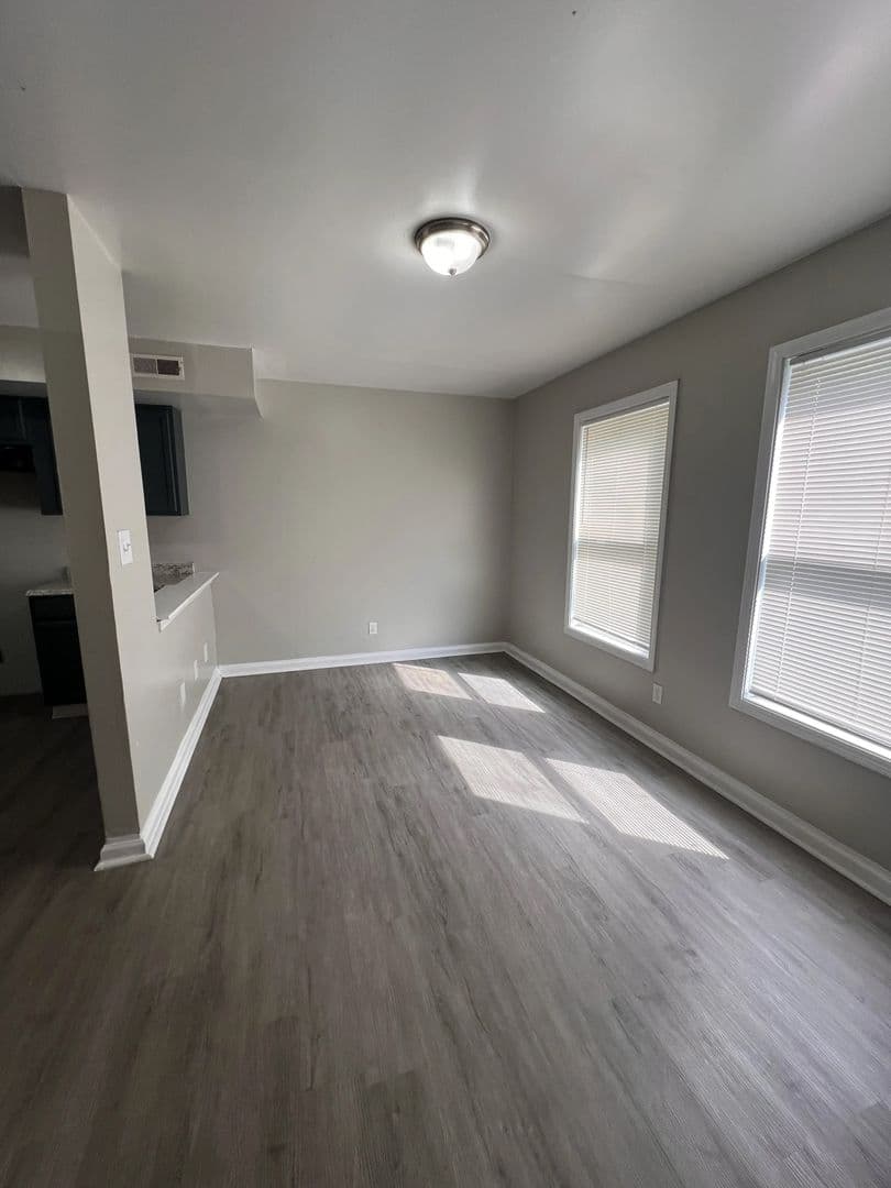 Louisville Apartment: 2820 Divinity Lane