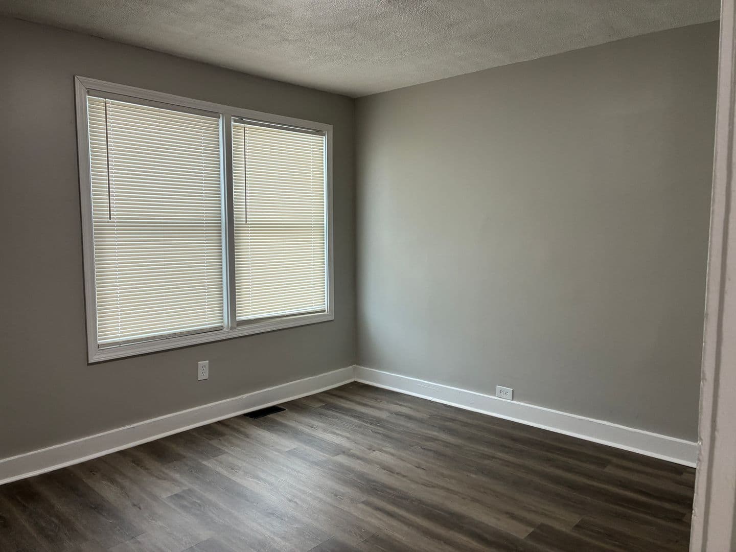 Louisville Apartment: 2441 St. Xavier Street