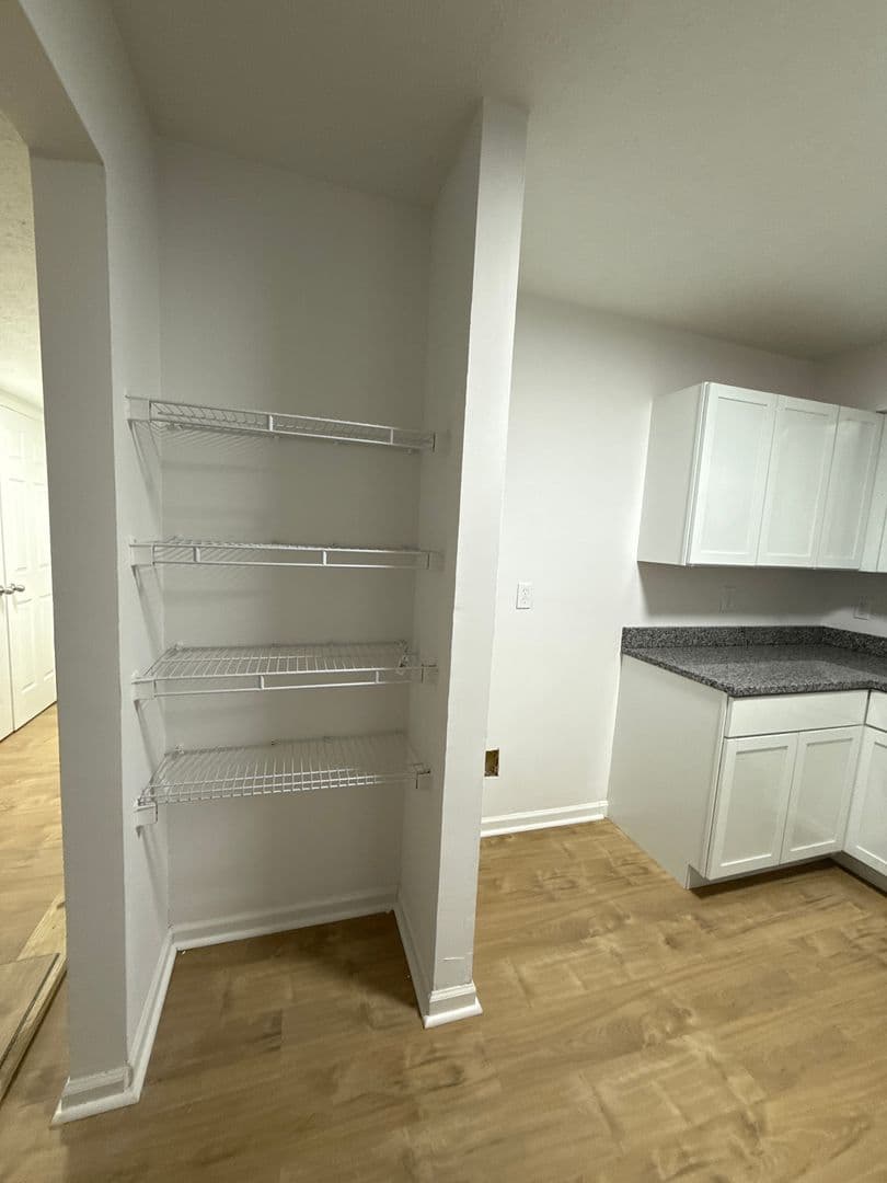 Louisville Apartment: 1723 W Kentucky Street