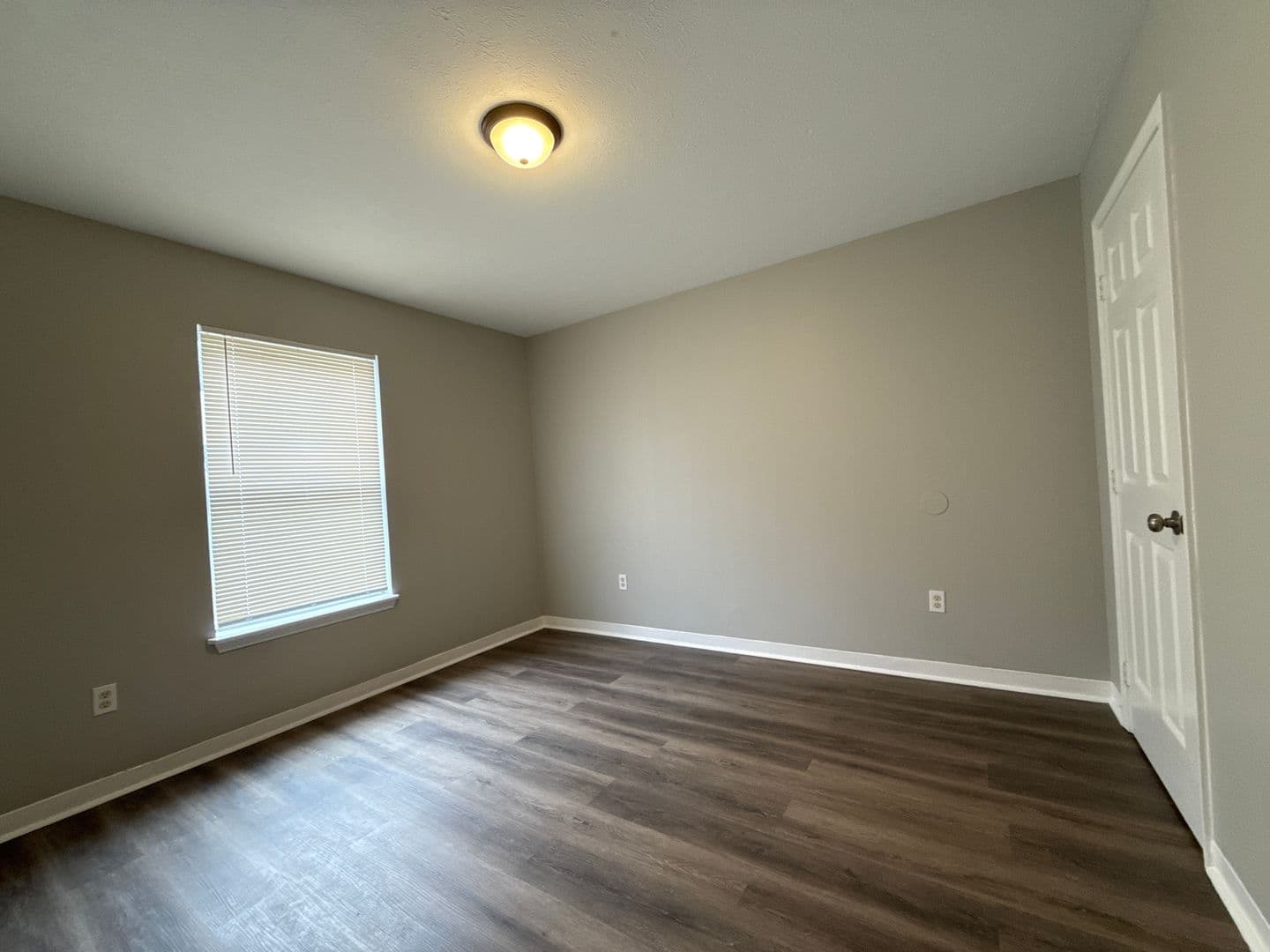 Louisville Apartment: 2708 Greenwood Ave