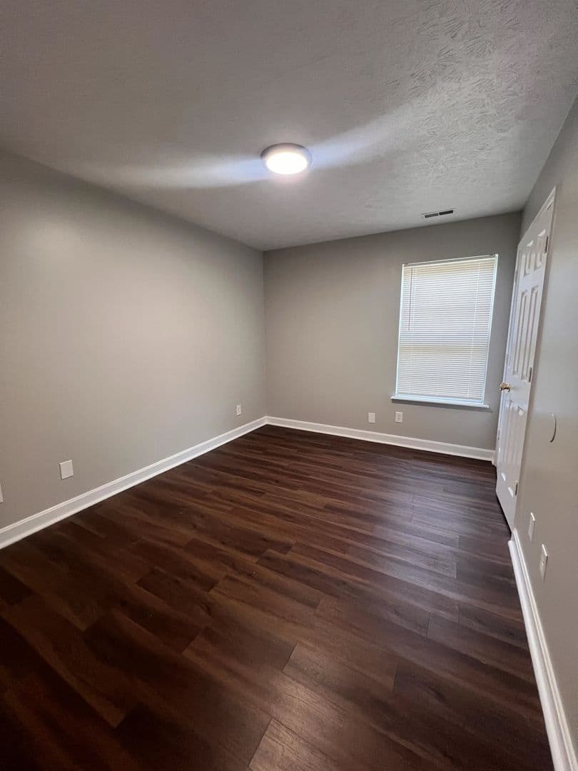 Louisville Apartment: 2718 Montgomery