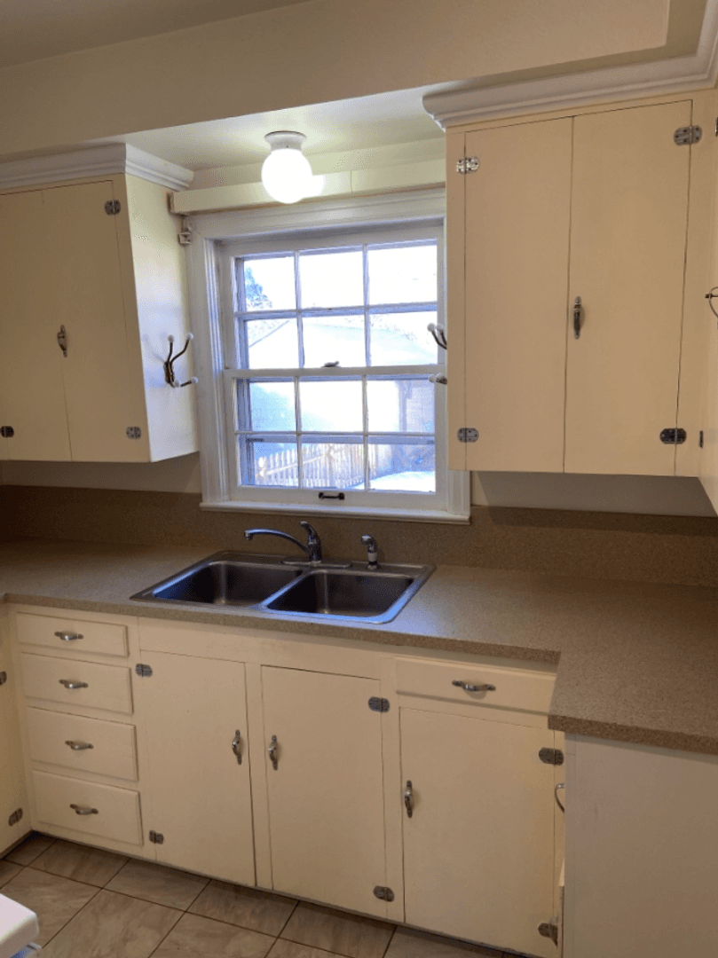 Colorado Springs House: 528 N. Sheridan Ave