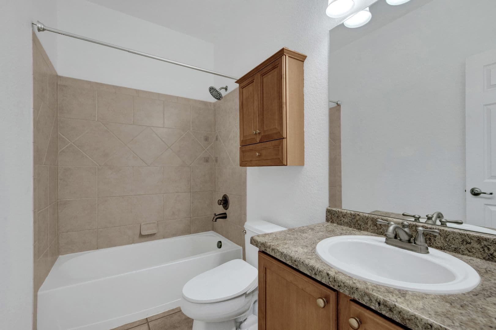 Fountain House: 7838 Creekfront Drive