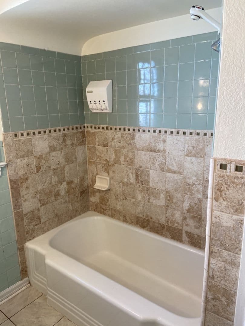 Colorado Springs House: 528 N. Sheridan Ave