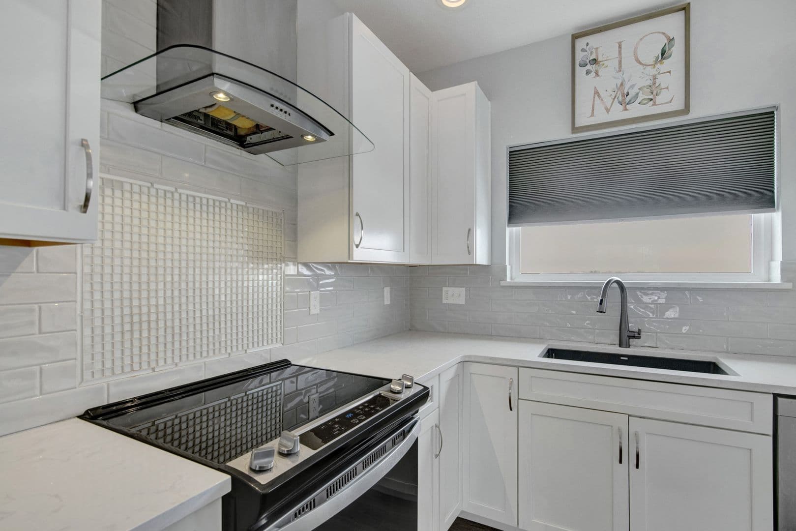 Fountain House: 7838 Creekfront Drive