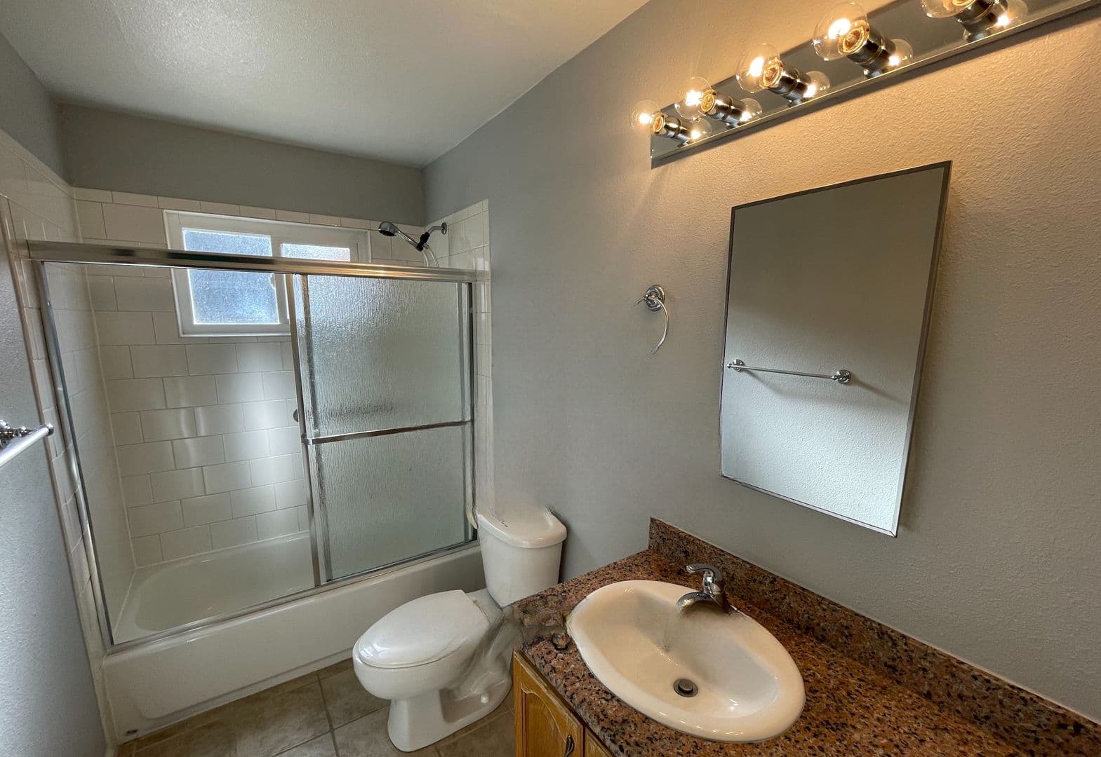Walnut Creek Apartment: 1595 3rd Ave.