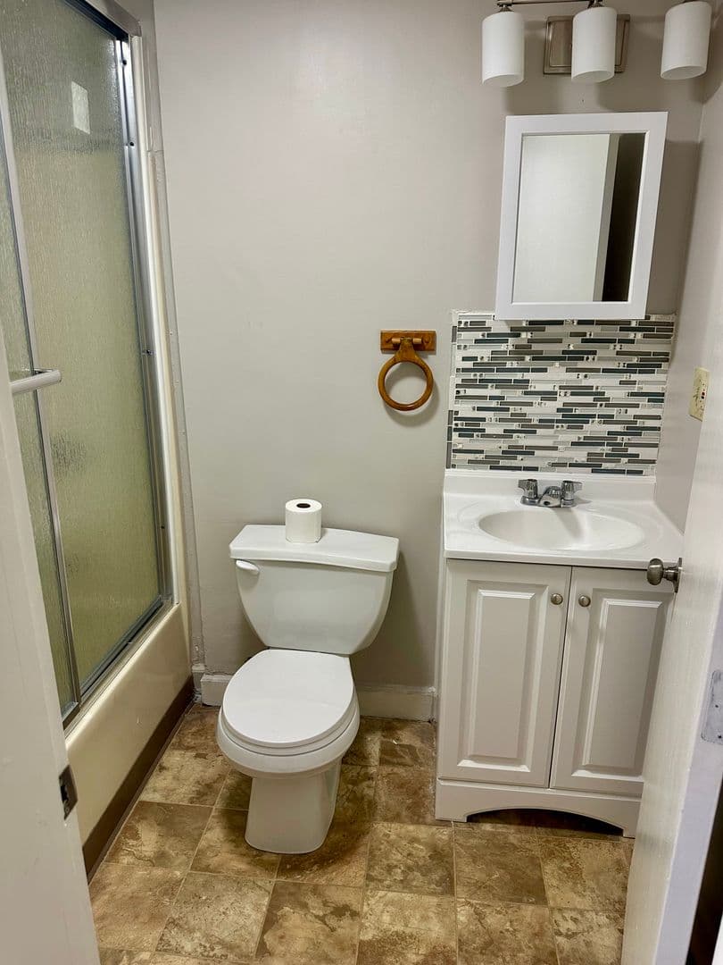 Lawrence Apartment: 71-73 Newbury Street