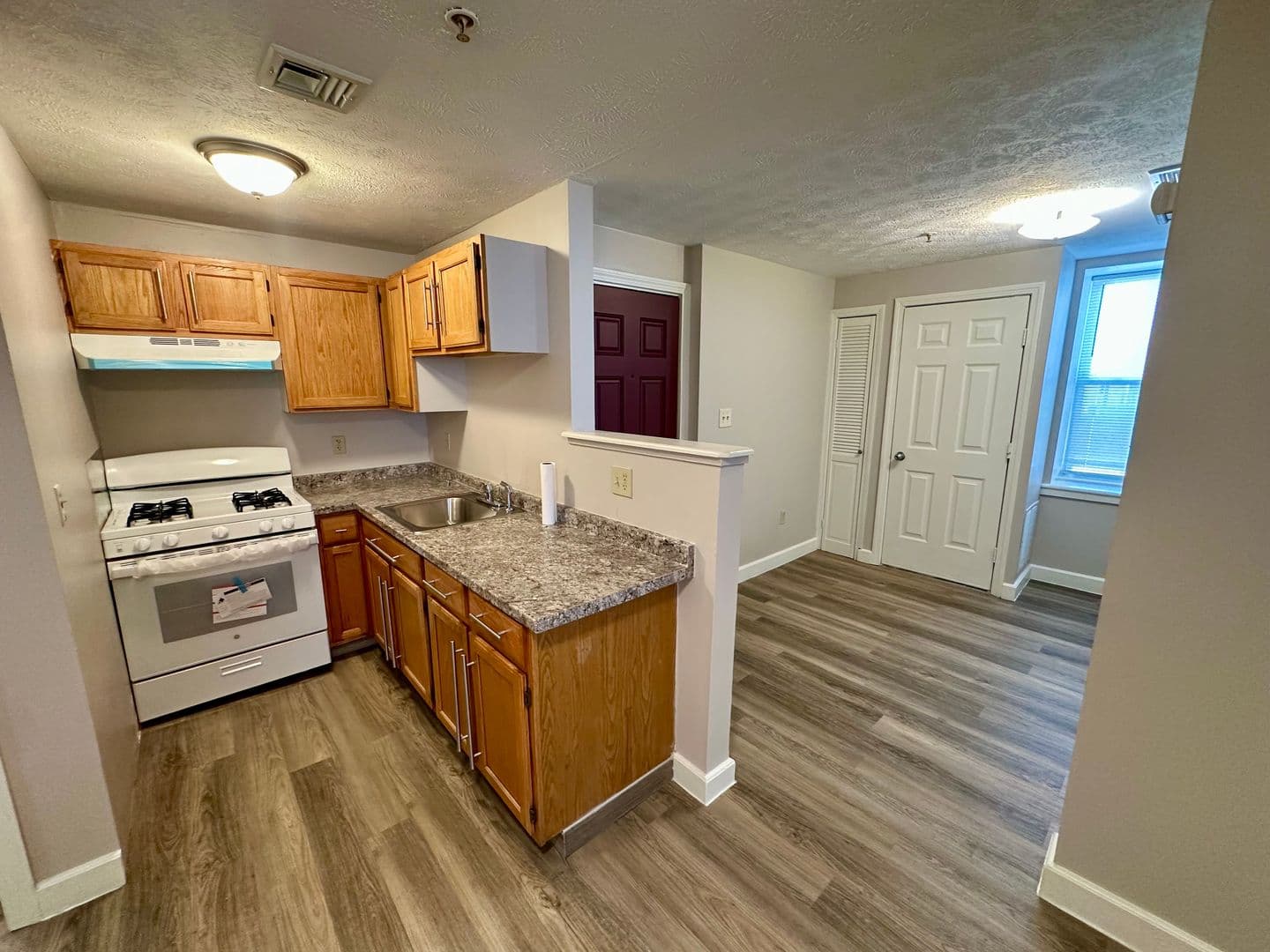 Lawrence Apartment: 71-73 Newbury Street