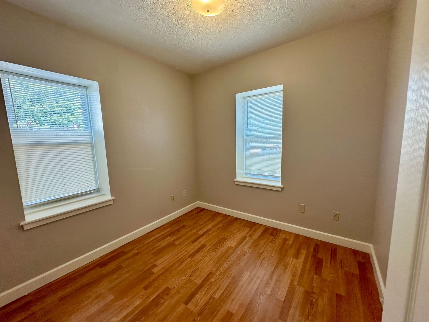 Lawrence Apartment: 71-73 Newbury Street