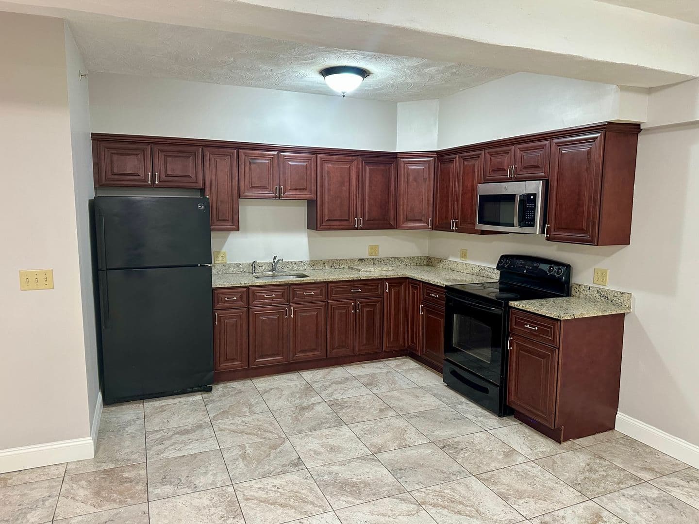 Lawrence Apartment: 158-166 Garden Street