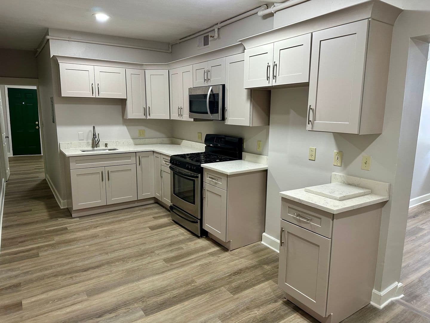 Lawrence Apartment: 71-73 Newbury Street