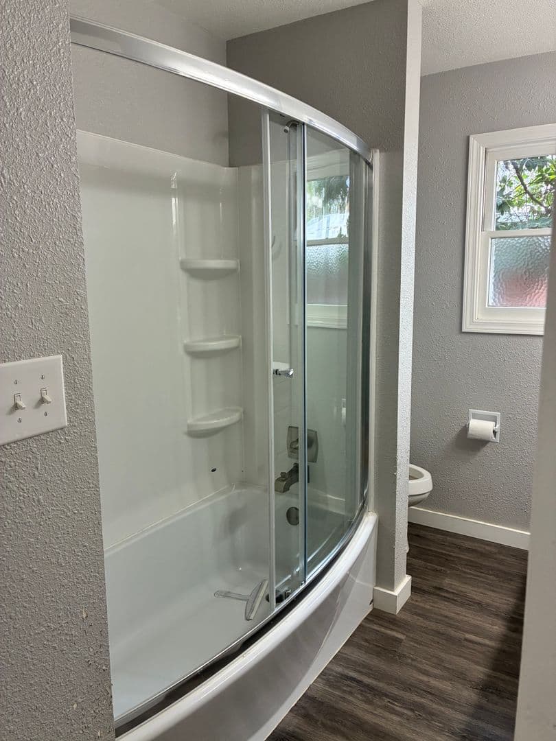 Medford House: 3333 Madrona Lane