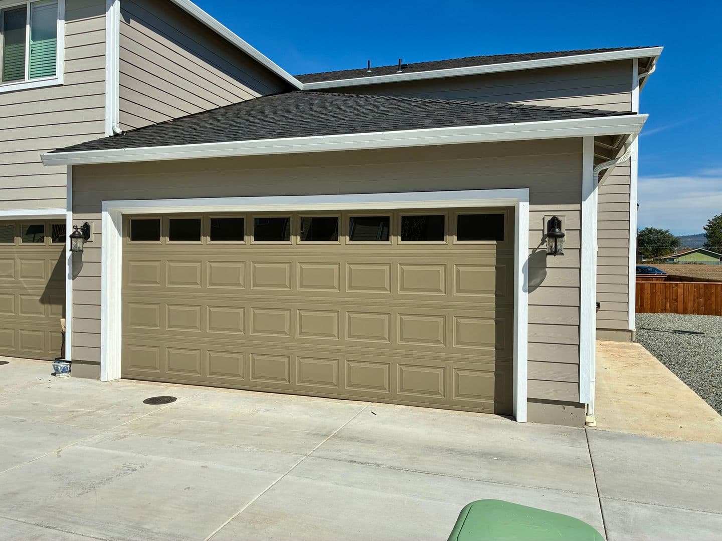 Central Point House: 1133 Annalise Street