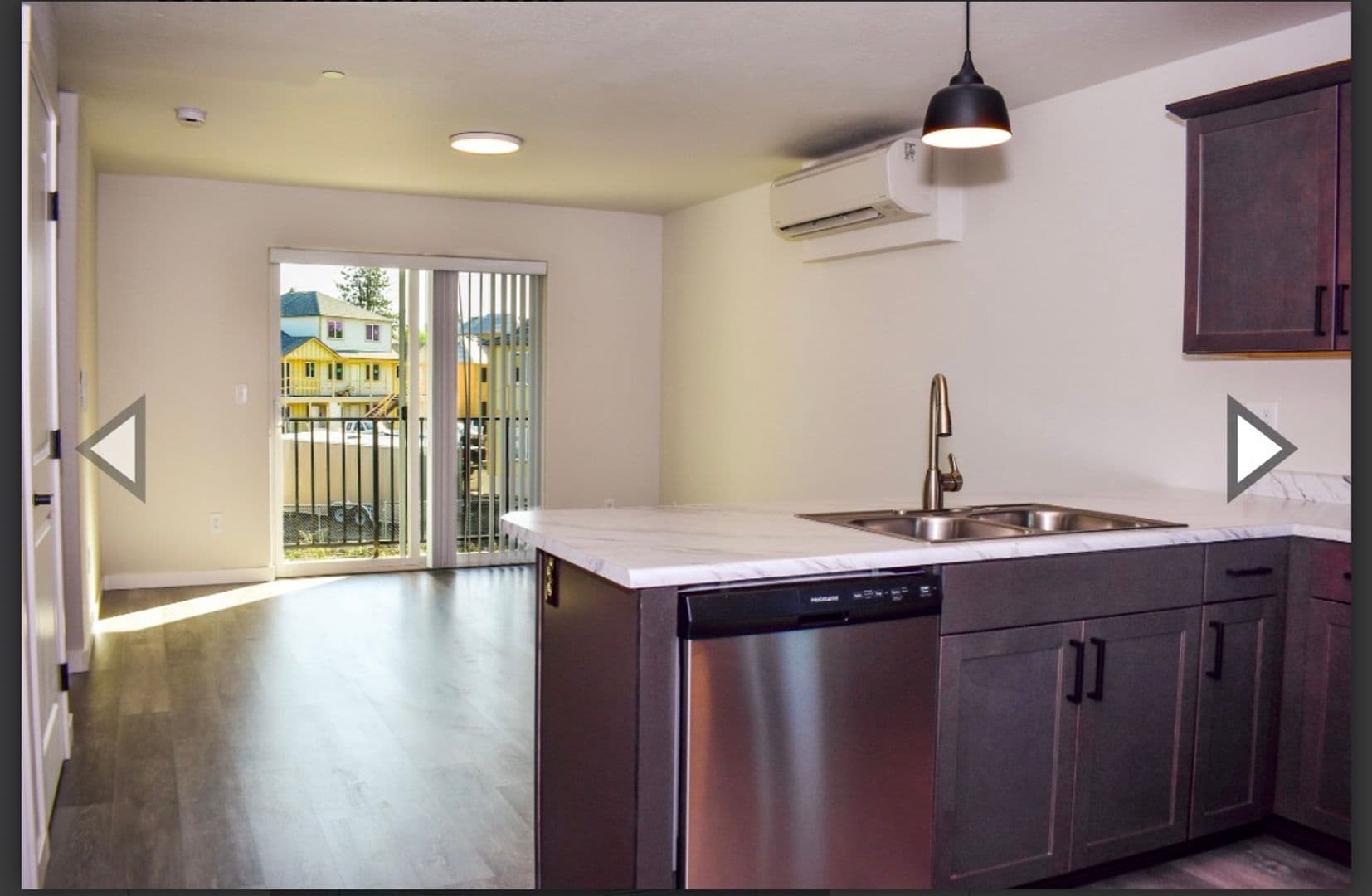 Medford Apartment: 1997 Sky Park Dr