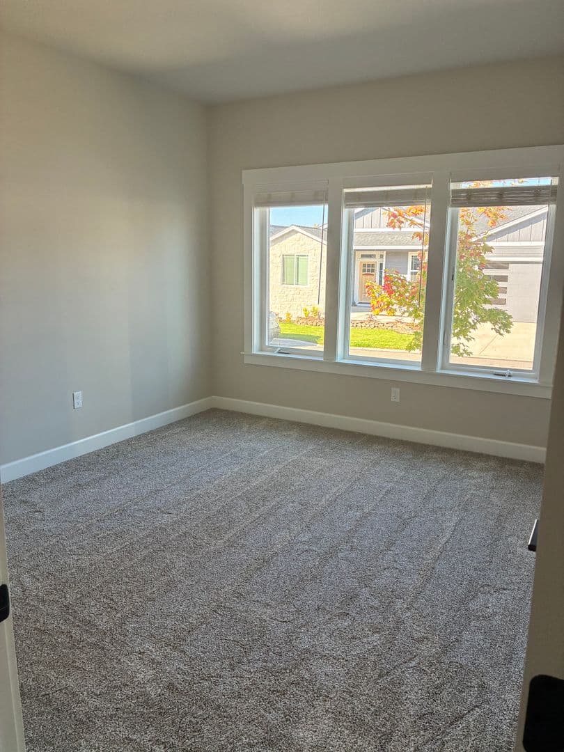 Medford House: 3154 Monaco Court
