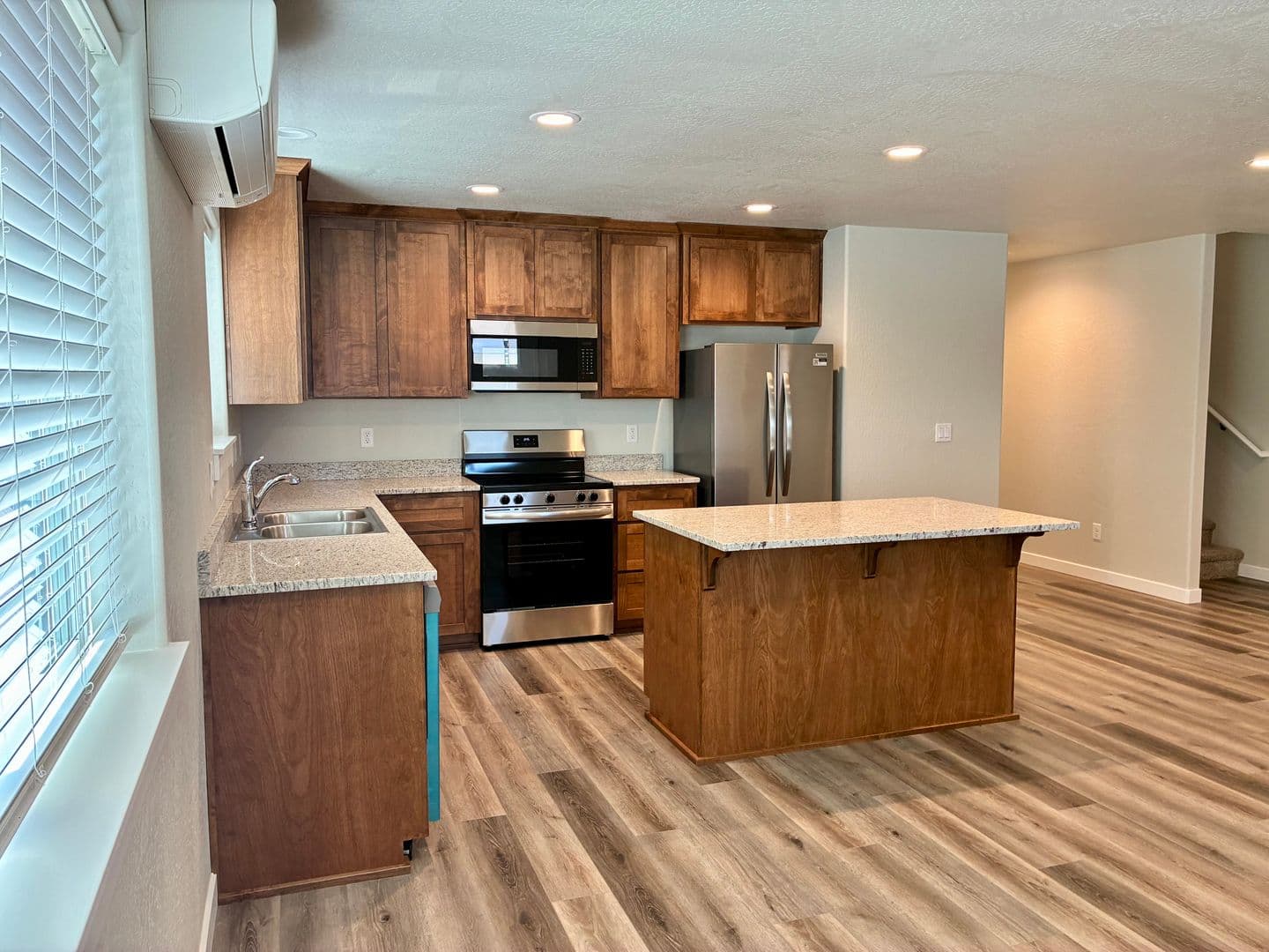 Central Point House: 1133 Annalise Street