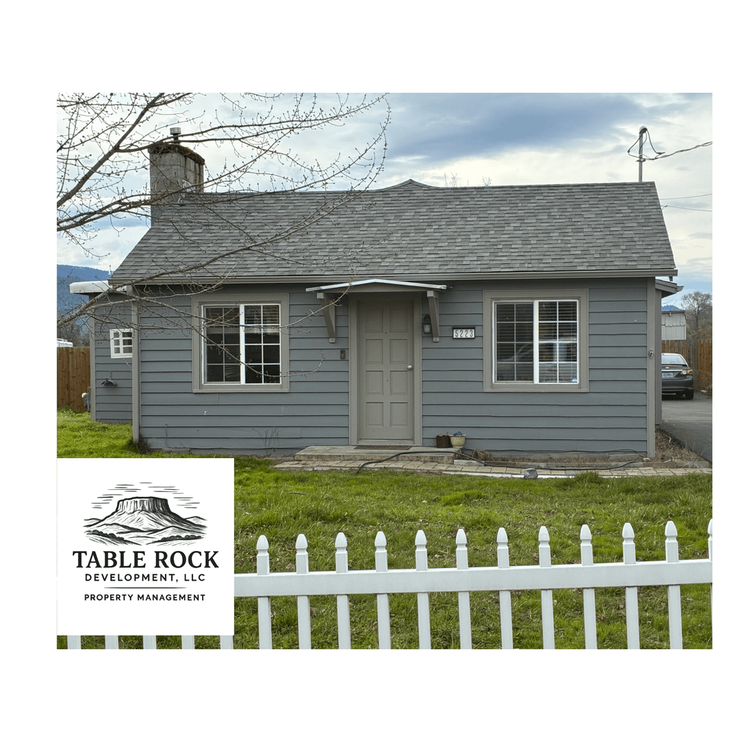 Central Point House: 5223 Gebhard Rd