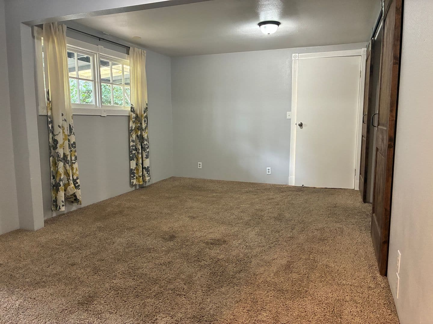 Medford House: 3333 Madrona Lane
