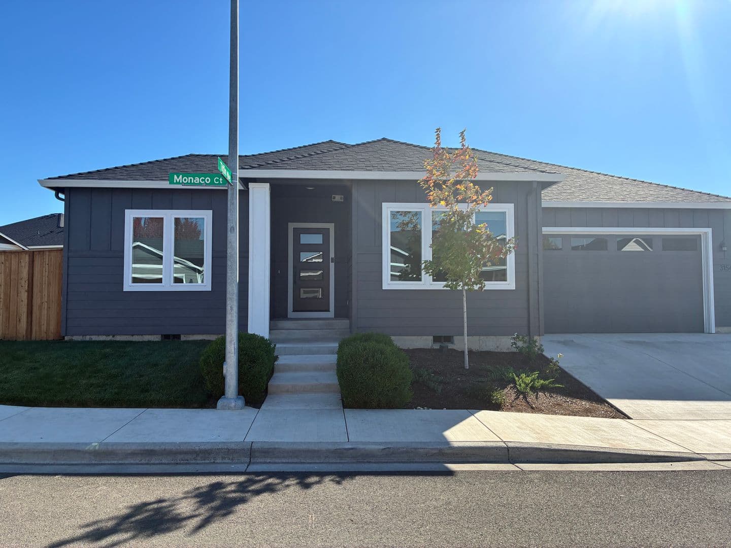 Medford House: 3154 Monaco Court