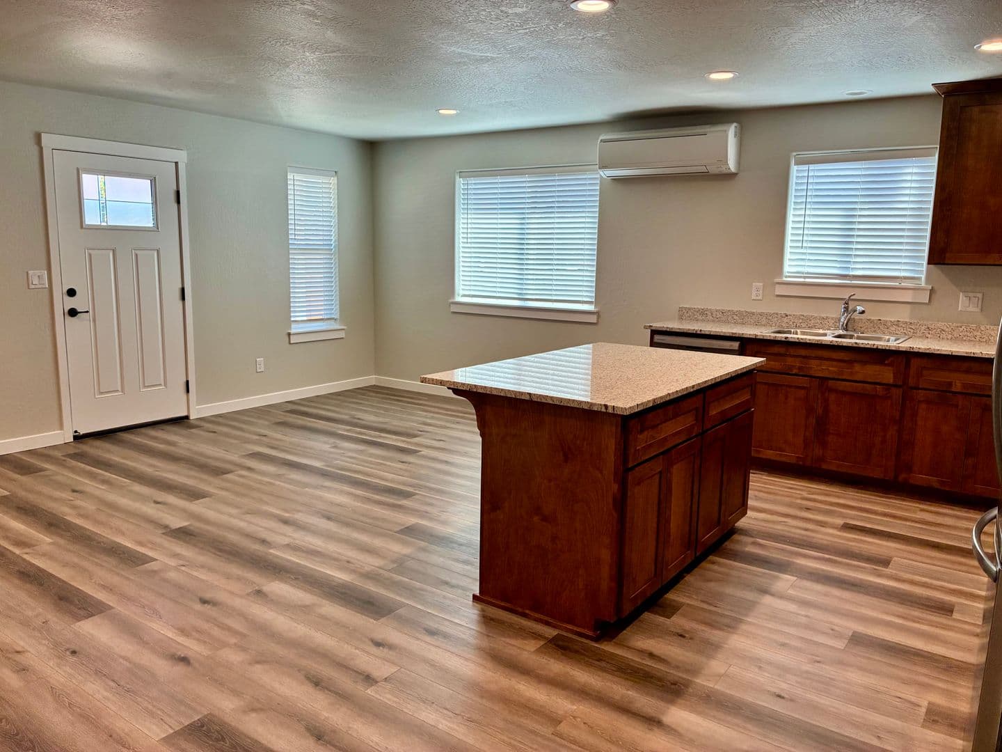 Central Point House: 1133 Annalise Street