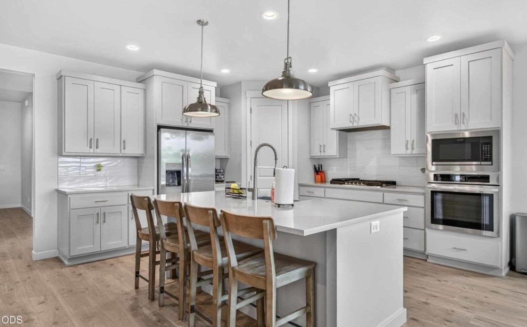 Eagle Point House: 327 Arrowhead Trail Drive