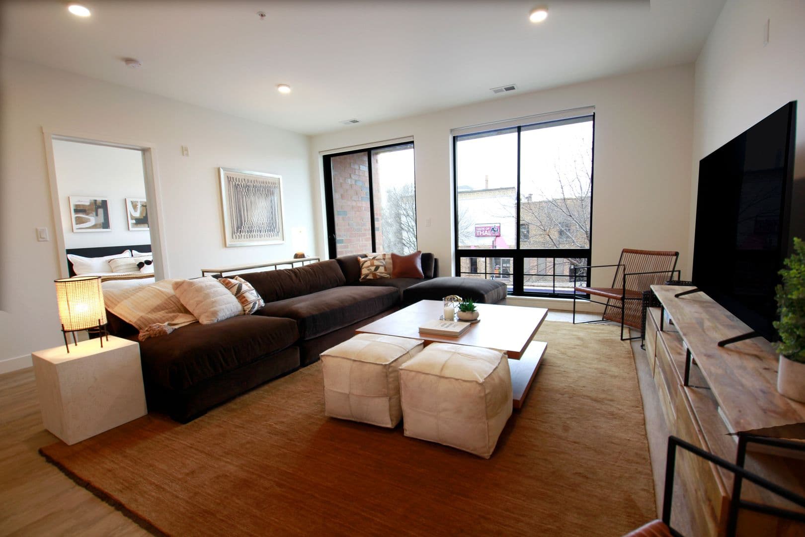 Appleton Apartment: 320 East College Avenue