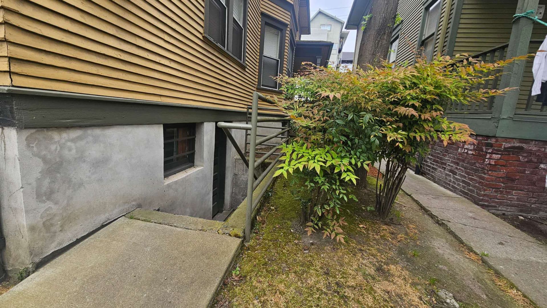 Seattle Apartment: 1417 Boylston Ave