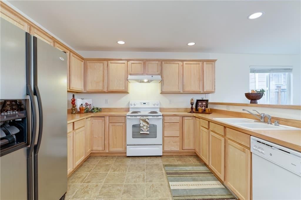 Mill Creek House: 3317 134th Pl SE