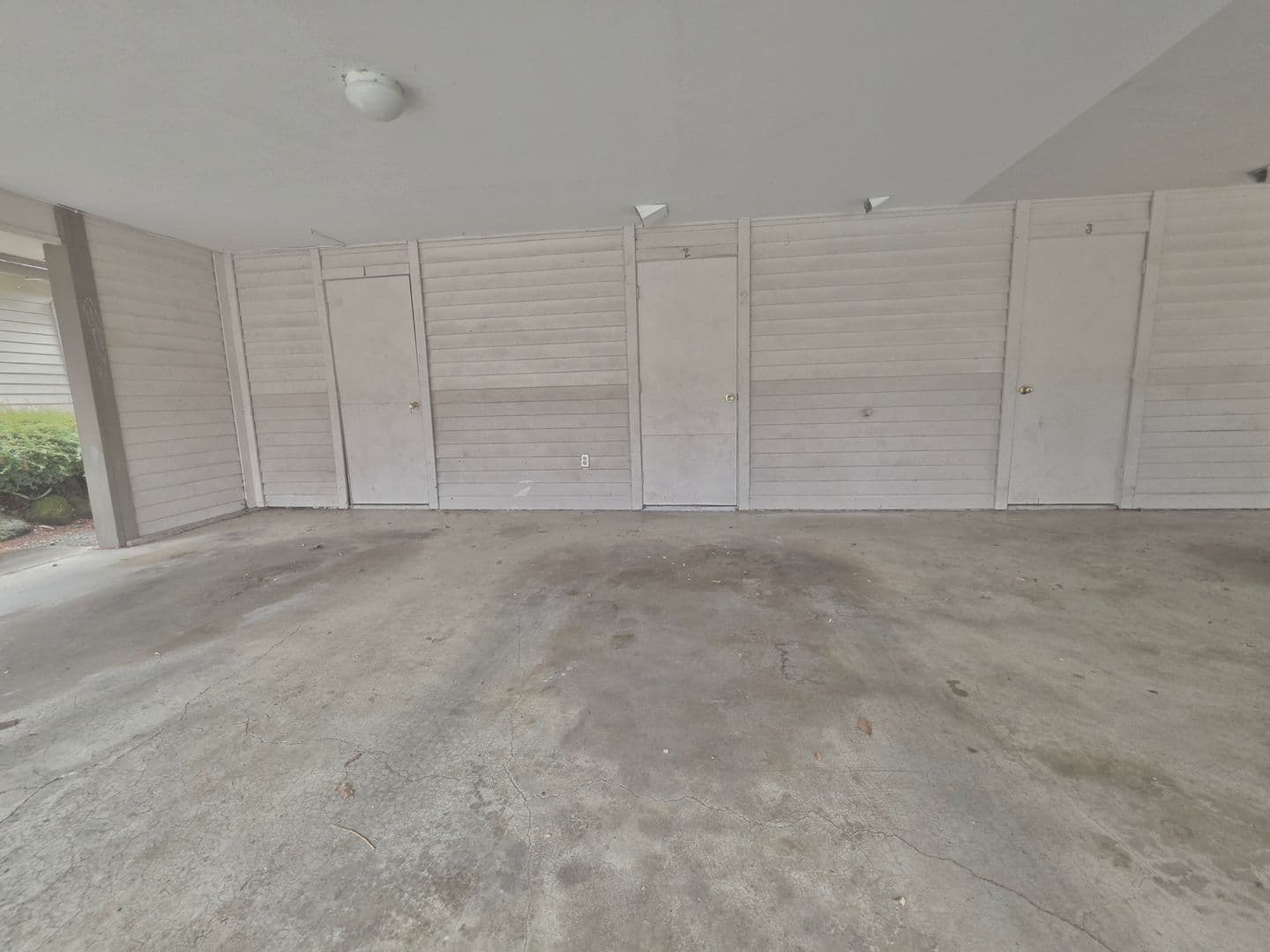 Bellevue Apartment: 14521 NE 6th Pl