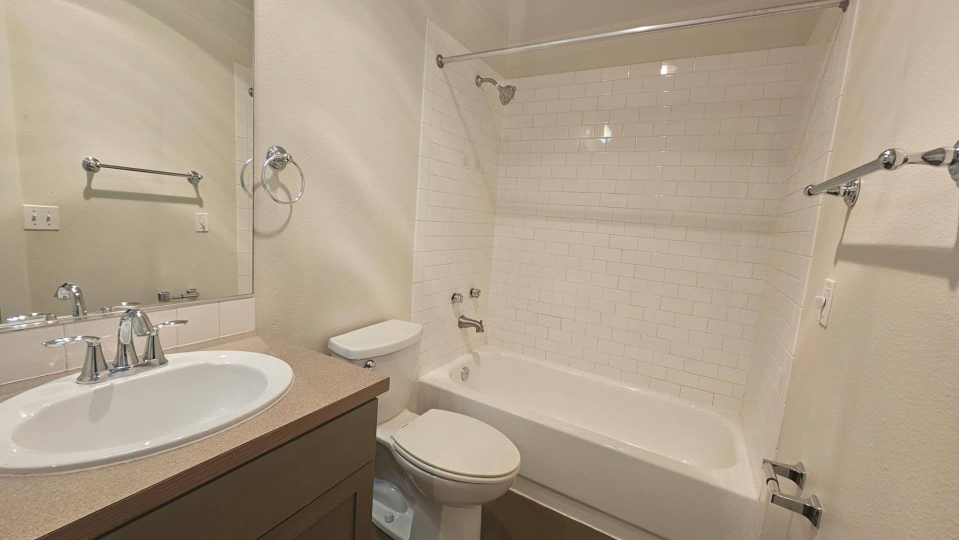Seattle Apartment: 1417 Boylston Ave