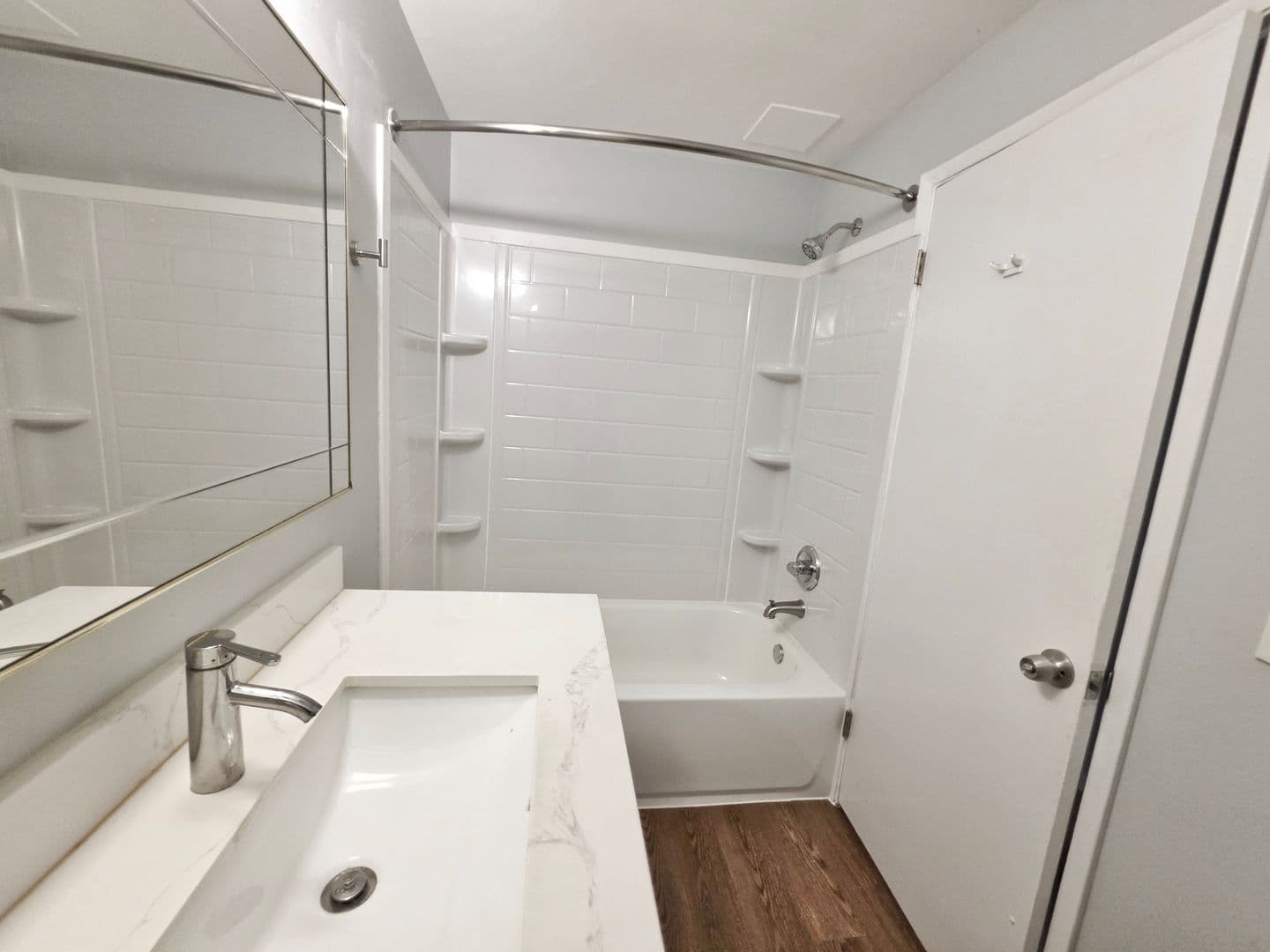 BELLEVUE House: 1108 Bellevue Way SE #2