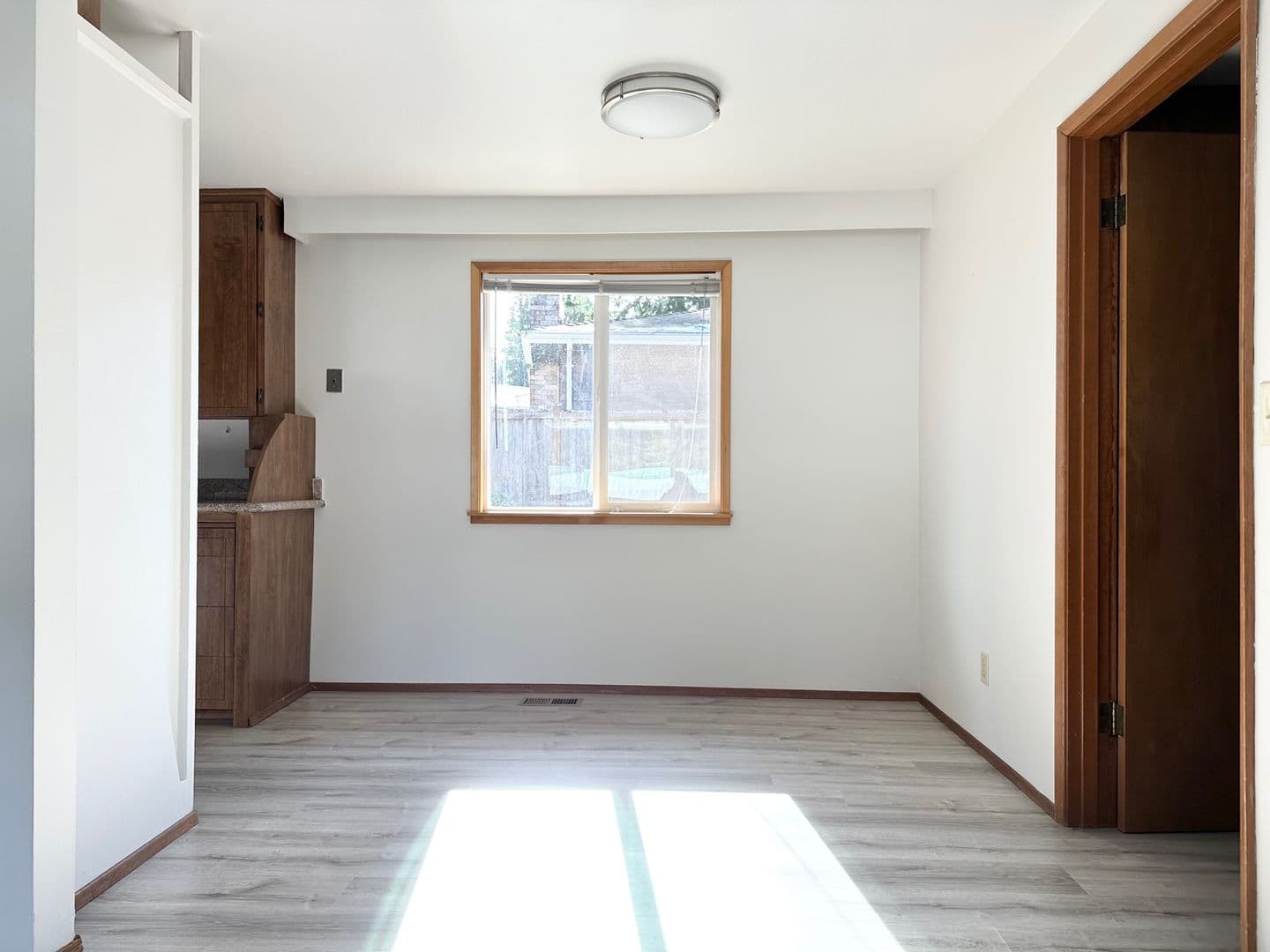 Newcastle House: 12505 SE 73rd Pl