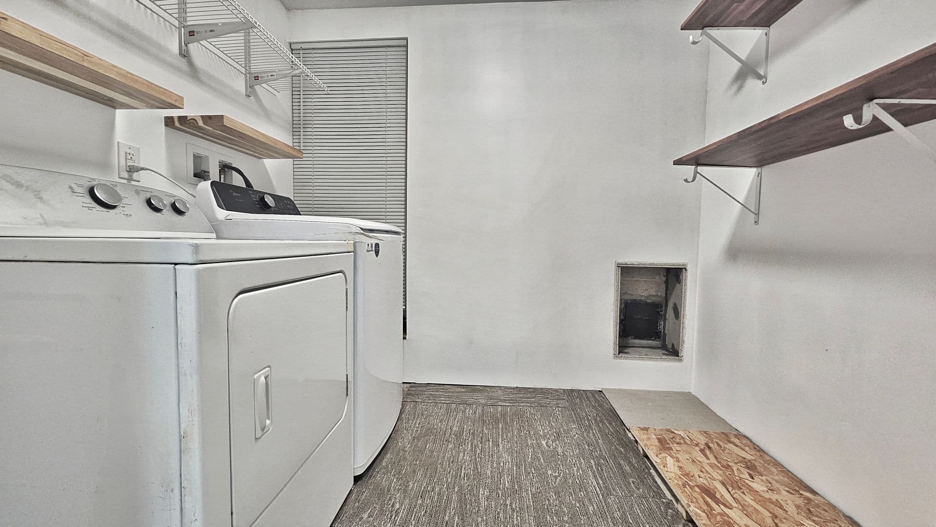 Seattle House: 7127 S 130th St