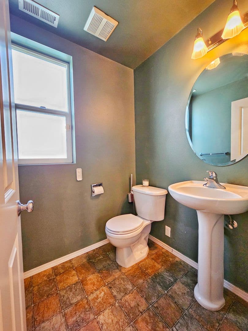 Auburn House: 6630 Francis Ave SE