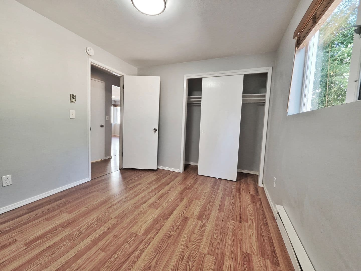 BELLEVUE House: 1108 Bellevue Way SE #2