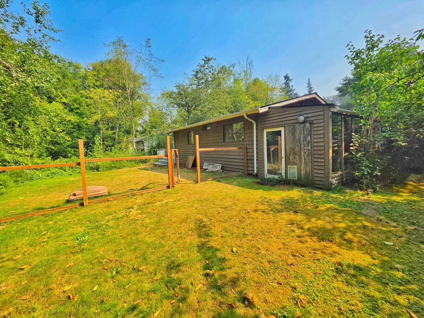 Kirkland House: 8727 128th Ave NE