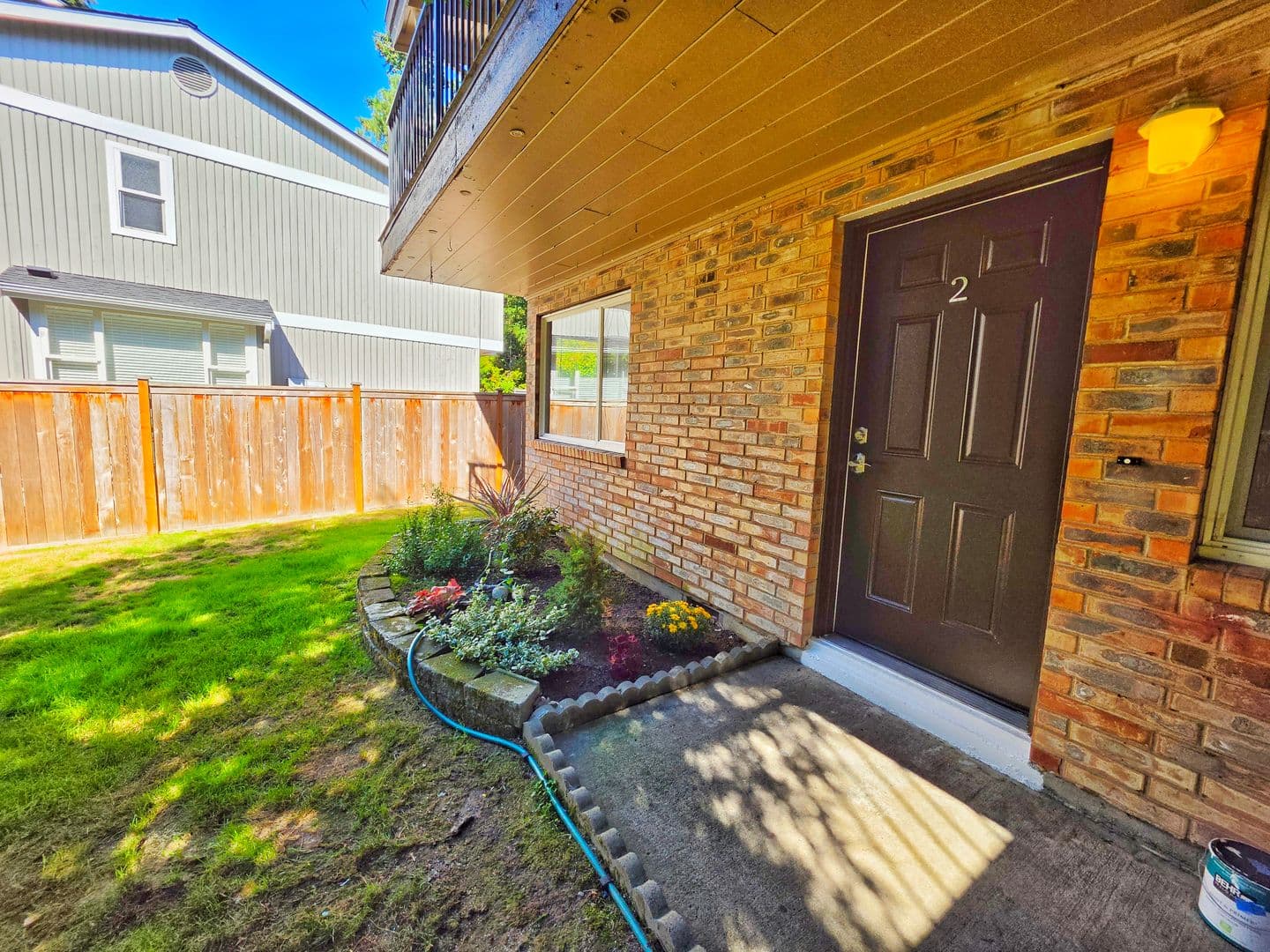 BELLEVUE House: 1108 Bellevue Way SE #2