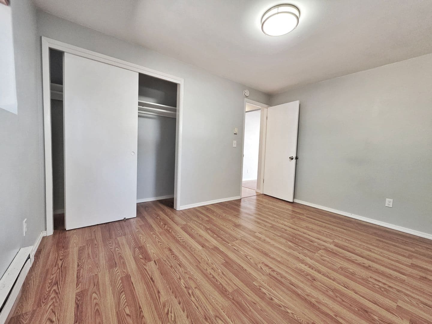 BELLEVUE House: 1108 Bellevue Way SE #2