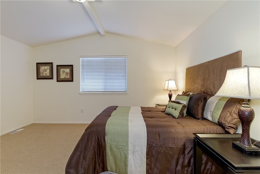 Mill Creek House: 3317 134th Pl SE
