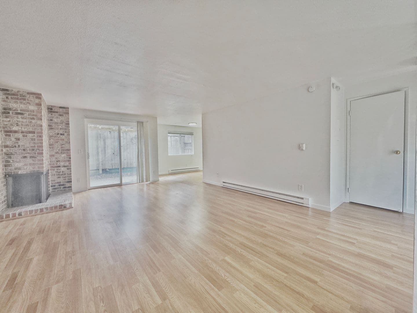 Bellevue Apartment: 14521 NE 6th Pl