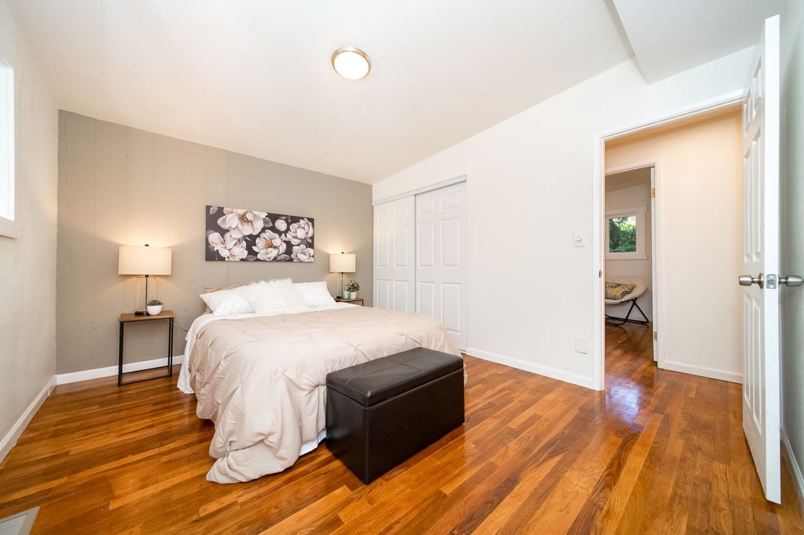 Bellevue House: 15618 NE 1st Pl